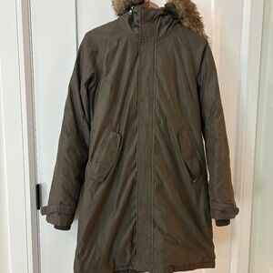 Aritzia TNA Summit Down Parka